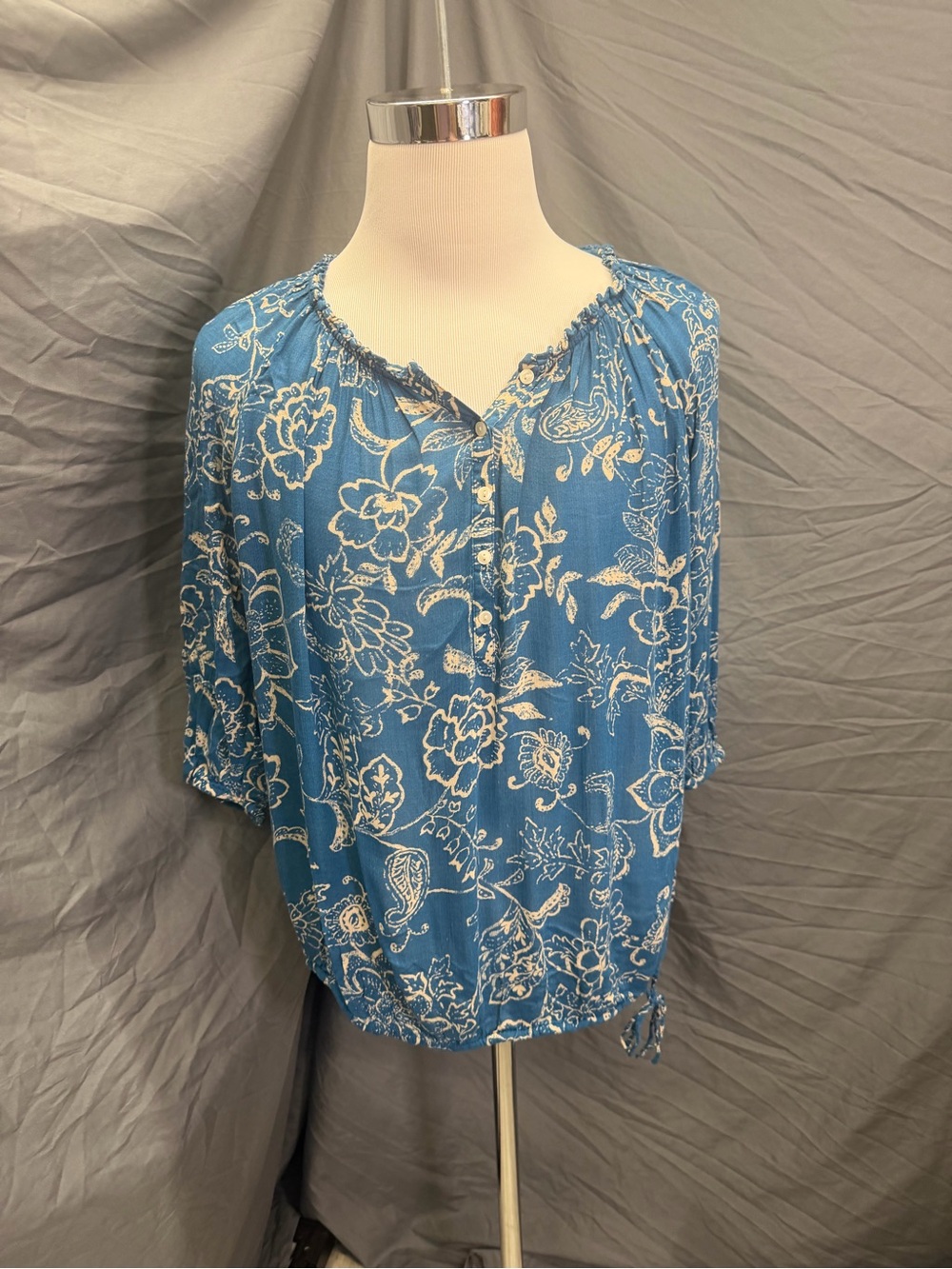 Lucky Brand Blue Floral Peasant Blouse
